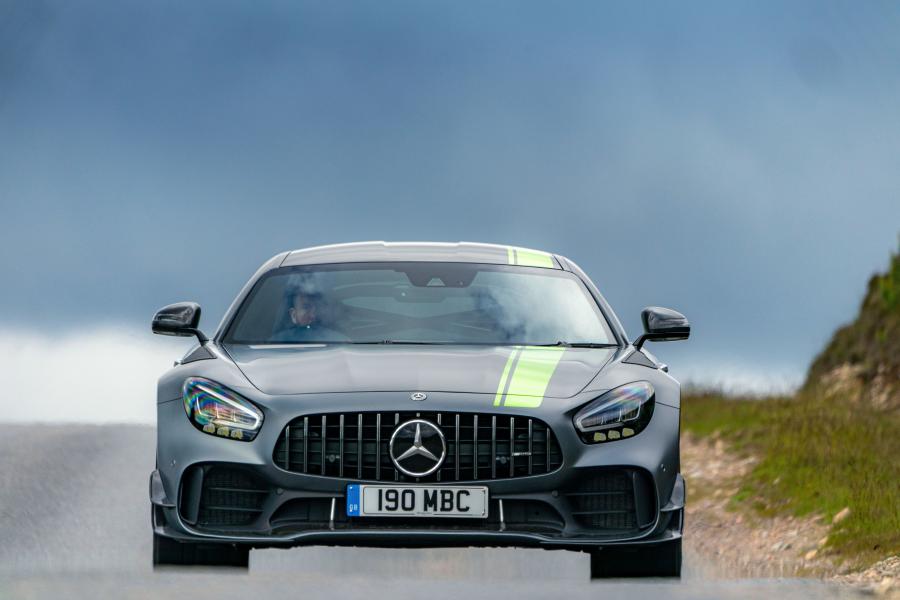  Mercedes-AMG GT R PRO (C190) 2019 года  (UK) (фото 3 из 40)